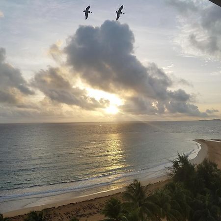 Beach Front Apartment In Luquillo Eksteriør bilde